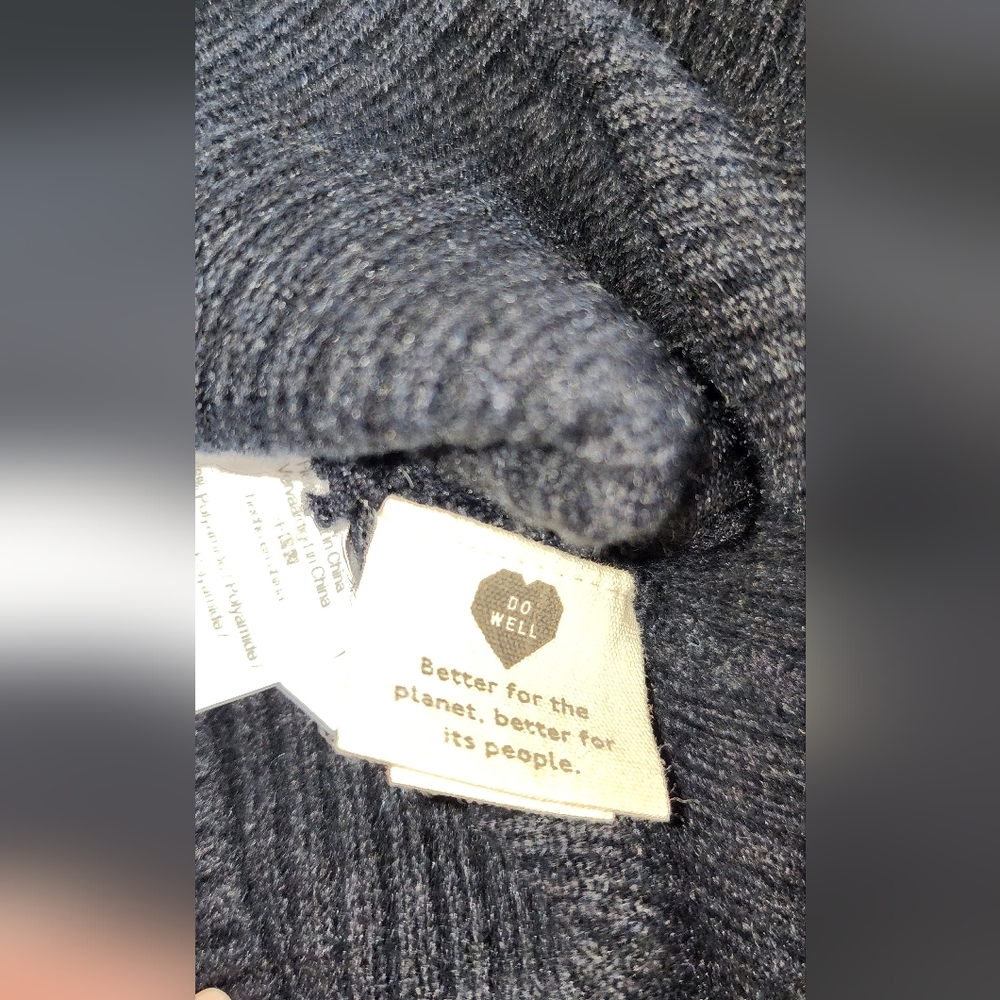 Madewell Black V-Neck Sweater with Puff Sleeves - Picture 6 of 7